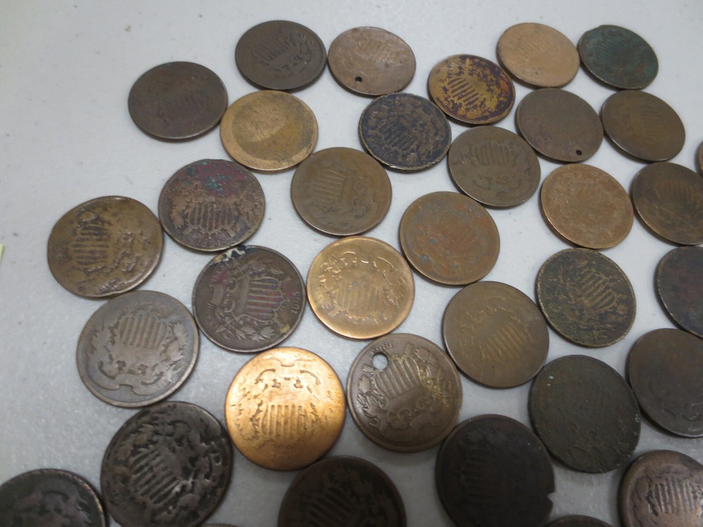 (79) Assorted Dates Two Cent Pieces (AG / Damaged)