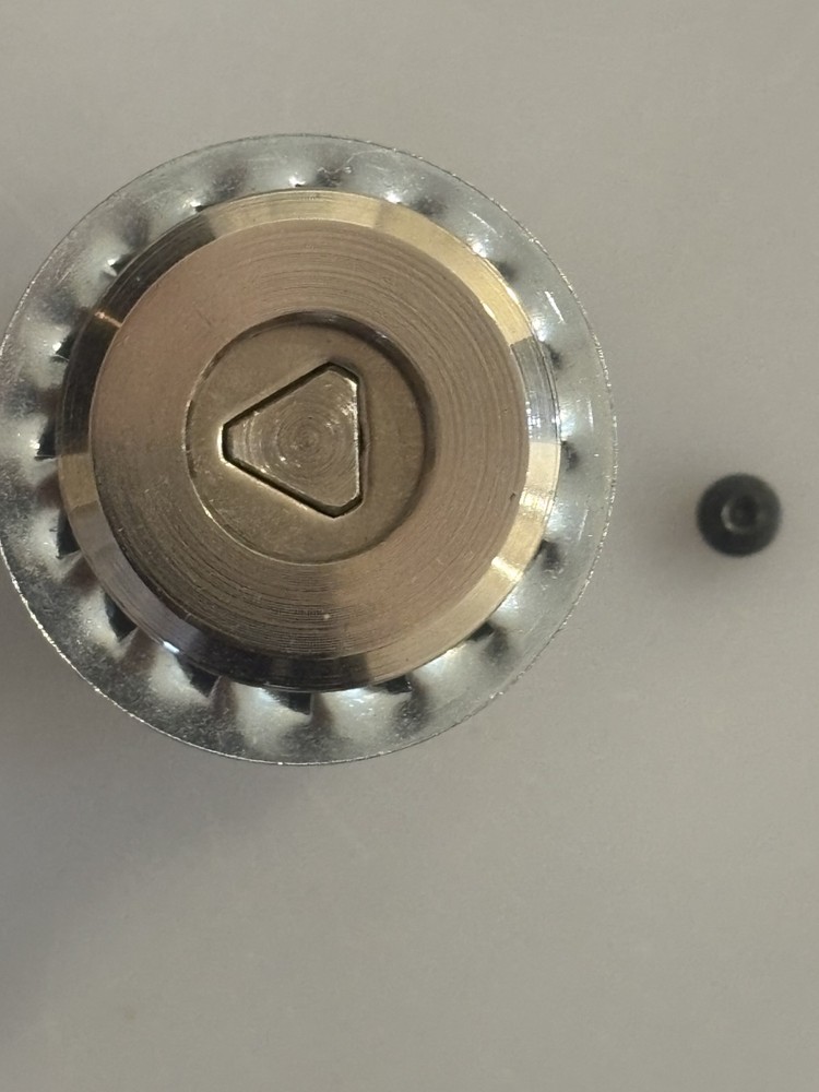 603349 EURO LOCK RELEASE DOUBLE TRIANGLE LIFT LOCK