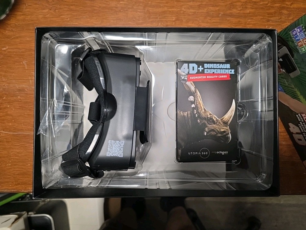 4D+ Utopia 360° Dinosaur Experience Augmented Reality Cards & VR Headset
