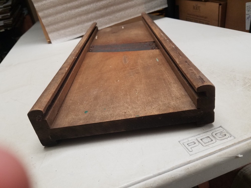 Vintage Cabbage Cutting Board (V)