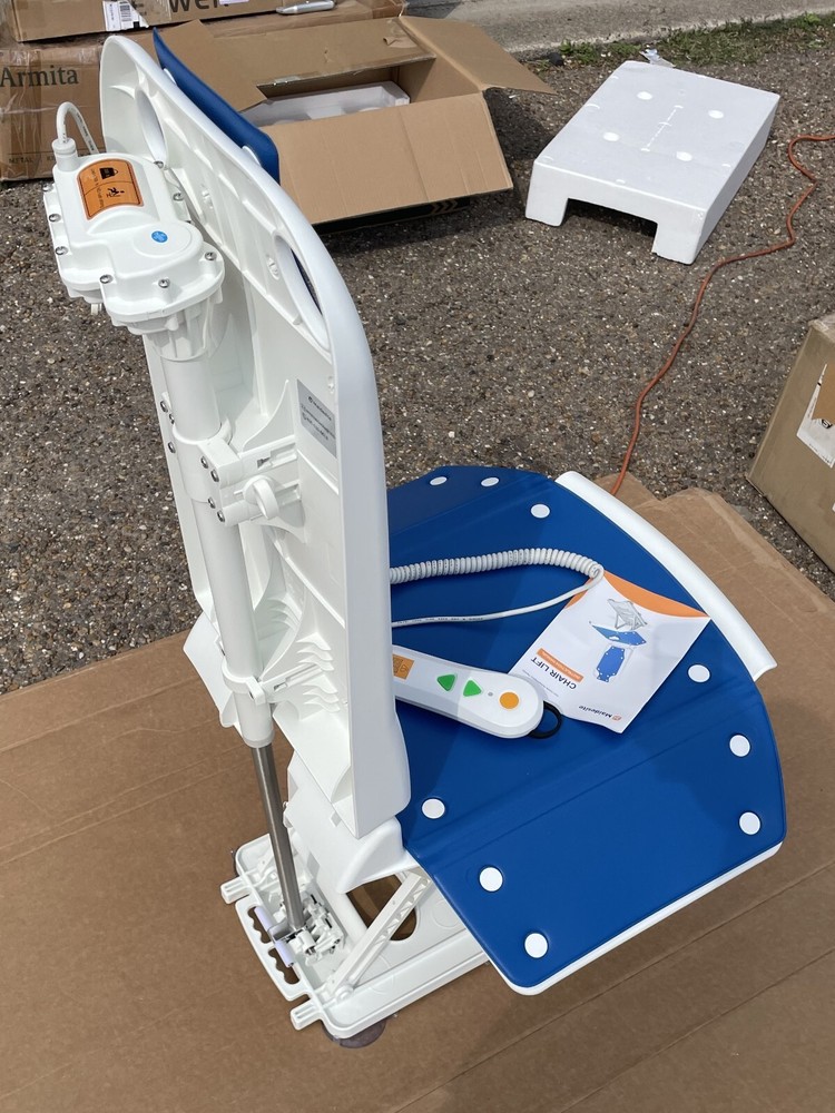 MAIDeSITe Electric Chair Lift White