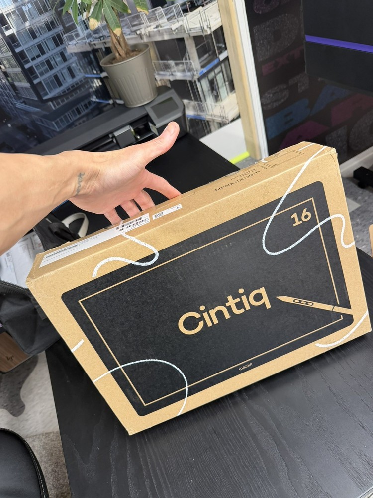 Wacom Cintiq 16 (2025)