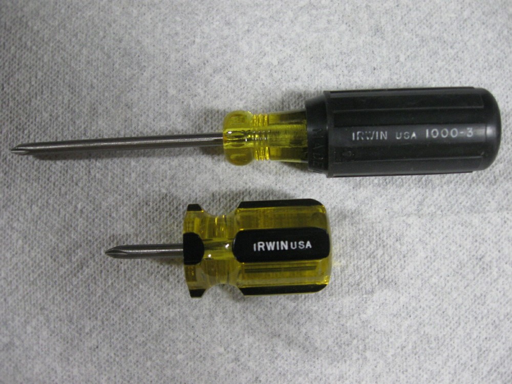 Pair of NEW Irwin Screwdrivers Both #1 Philips