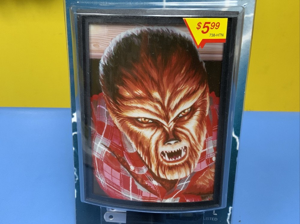 MCA/ UNIVERSAL STUDIOS MONSTER NIGHT LIGHT