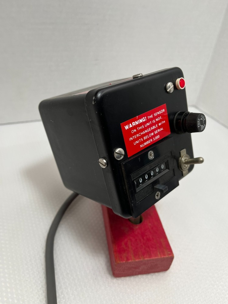 Solid State-High Speed Counter 6 Digit L.J. Engineering H.B. Cali. Model 337