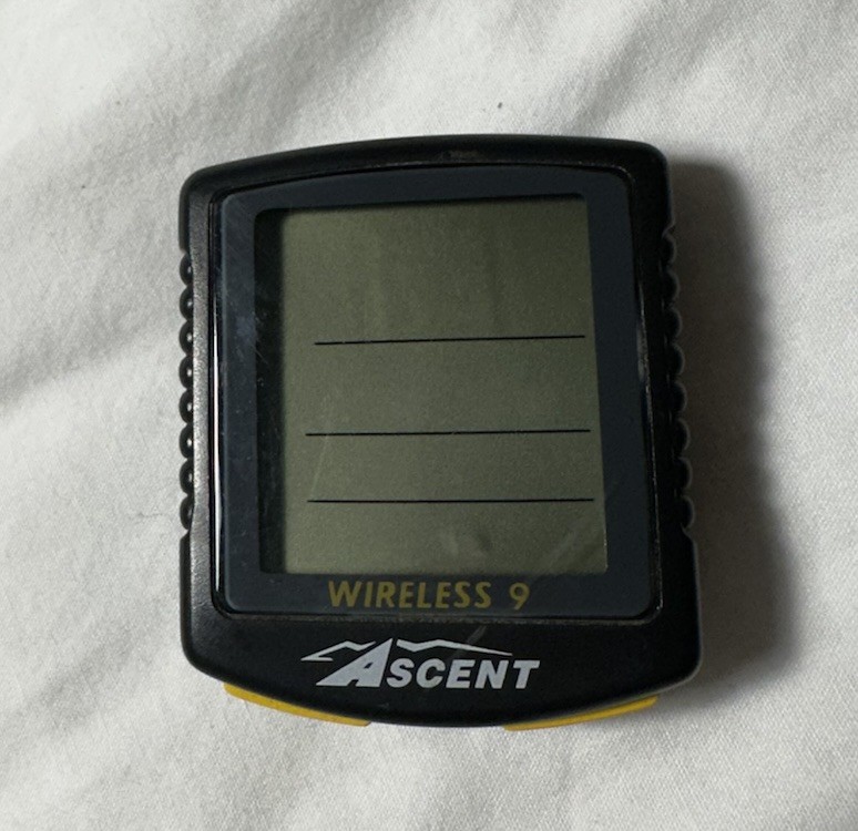 Ascent Wireless 9 Cycle Computer