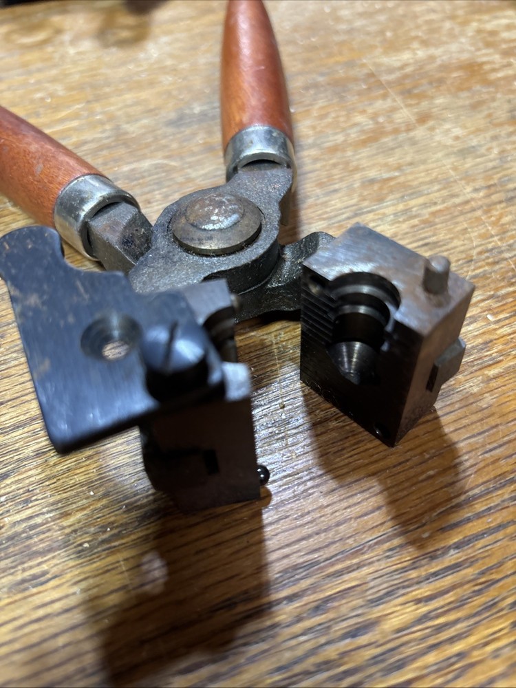 Lyman Bullet Mold, Hunting Shooting Reloading