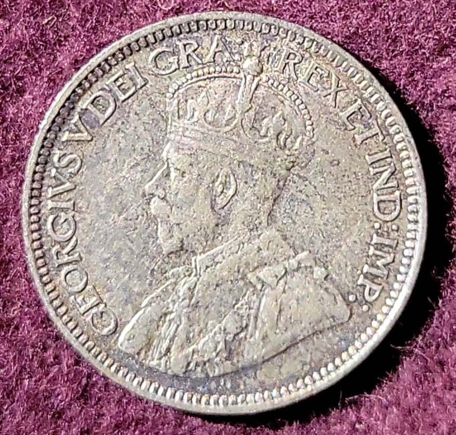 1917-C NEWFOUNDLAND CANADA 10 cent silver - Solid AU stk#k907