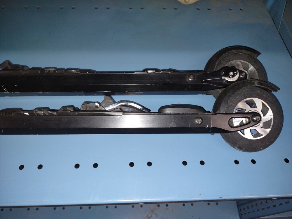 Rollersafe Skate Rollerskis with electric brakes- excellent