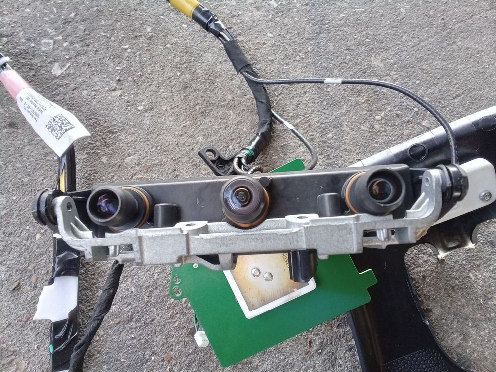 TESLA 3 2022 Windshield Mounted Camera/Projector 359743