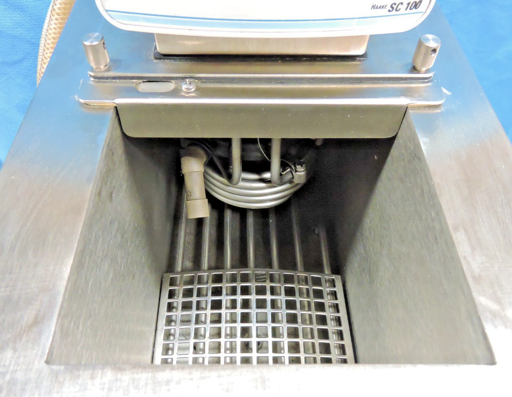 Thermo Haake A10 Chiller Recirculating Bath / SC100 Controller / Hoses / Tested