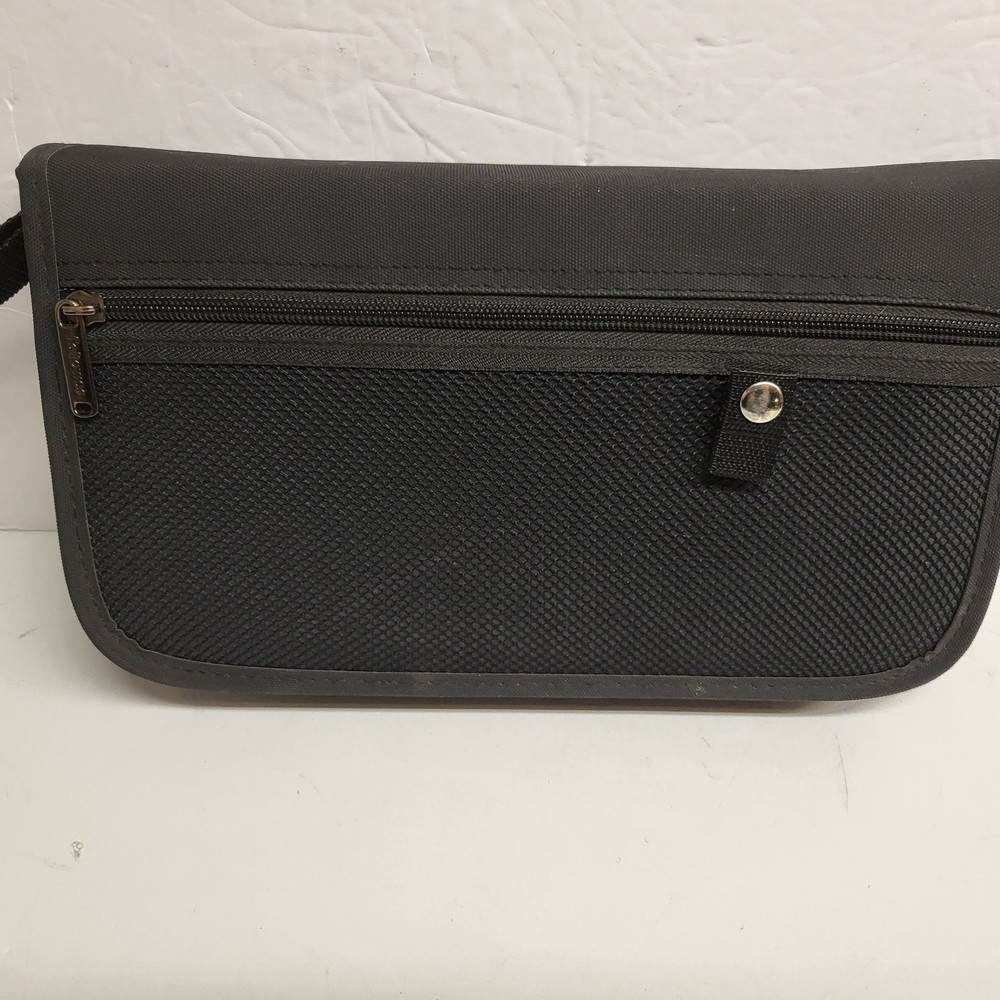 Fellowes CD/DVD Storage Wallet Case With Scratch Resistant Sleeve Holds 64 Discs