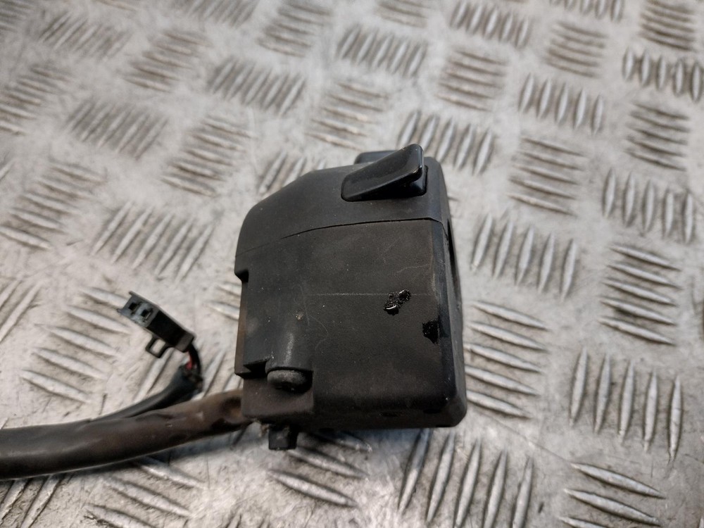 2014 YAMAHA MT 125 Left Hand Switch Gear