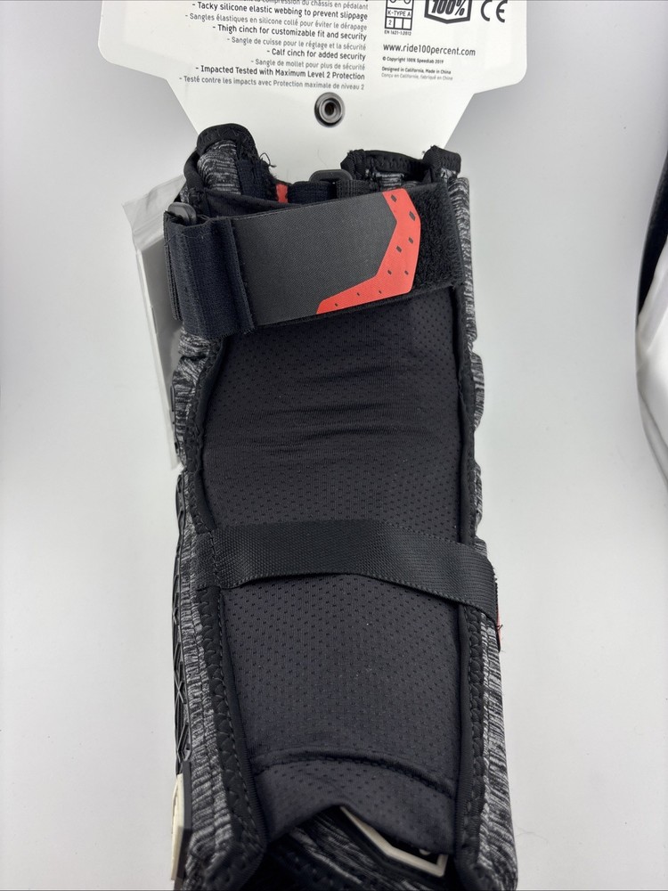 100% Surpass Knee Guard - Heather Gray-Black