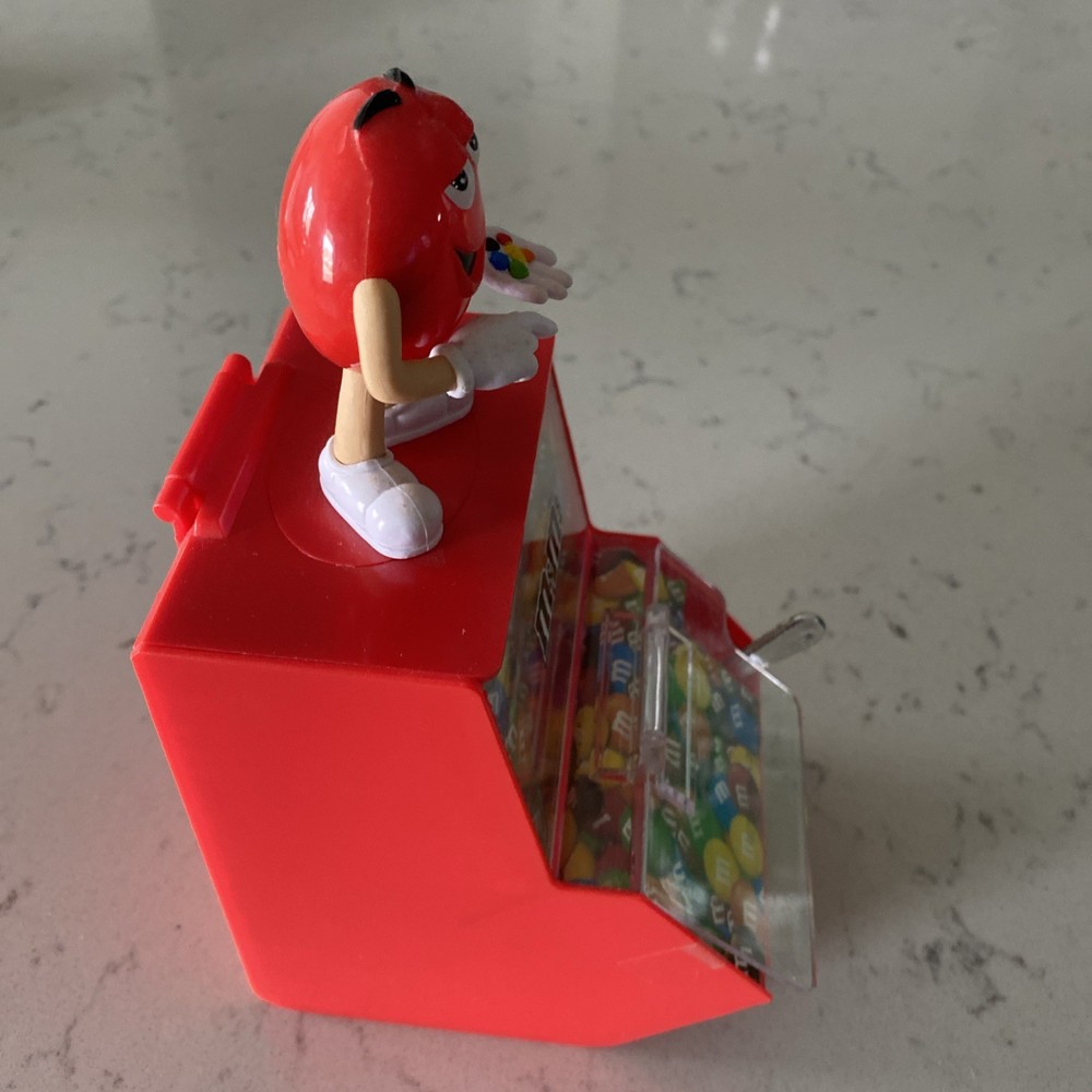 M&M's Candy Dispenser With Scoop