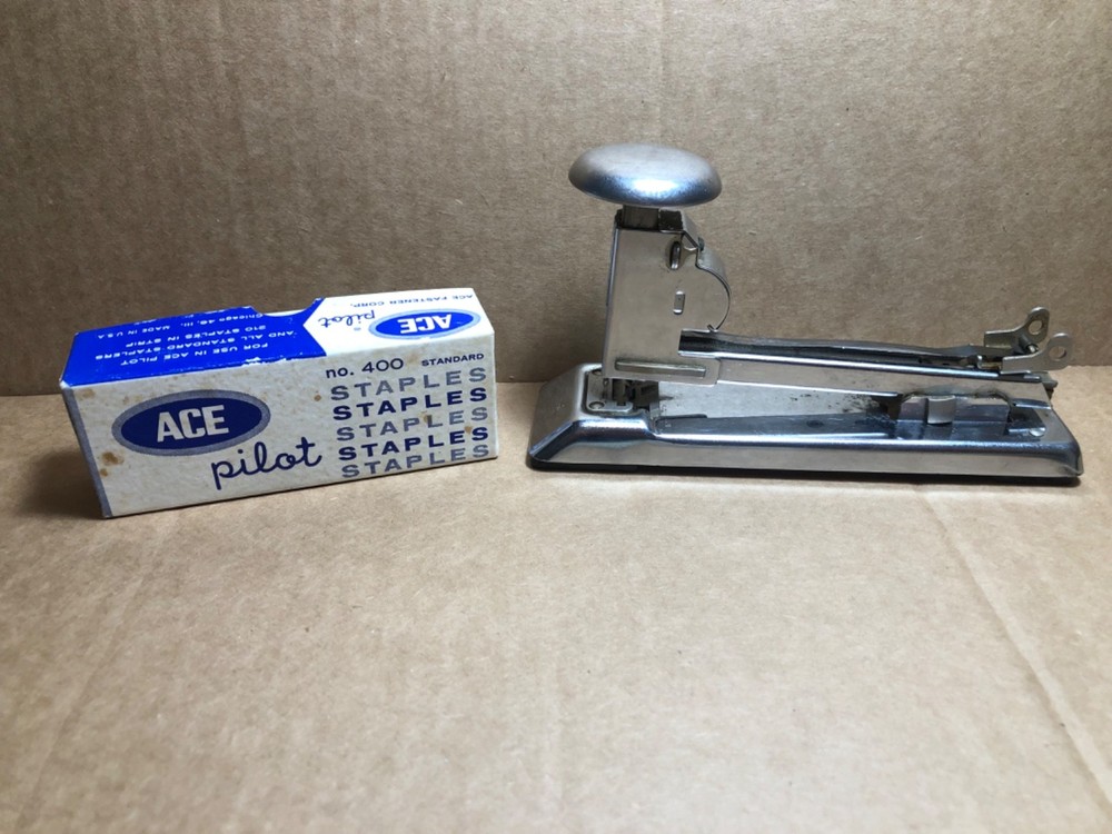 Vintage Pilot Stapler # 402 Ace with Pilot Staples Working