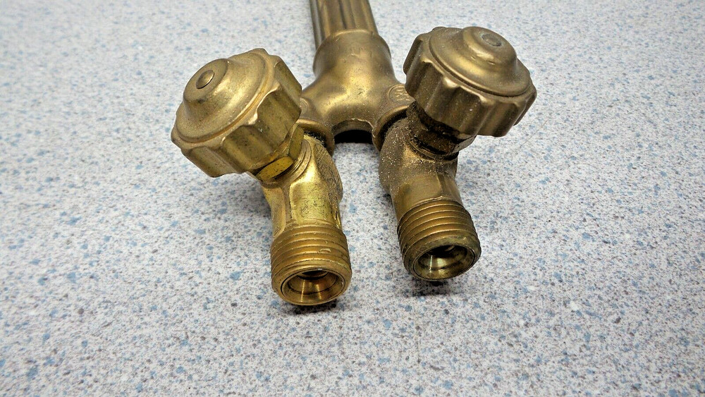 VICTOR CUTTING TORCH HANDLE 100C T-638939