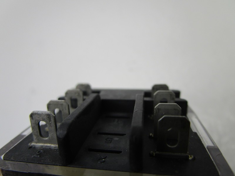 EAGLE SIGNAL 30D2CA120 RELAY 120V UNMP