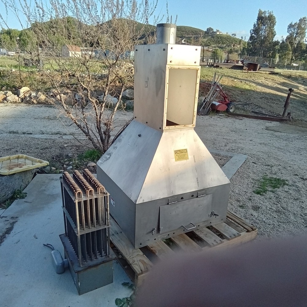 Pizza oven with large 3 phase heater