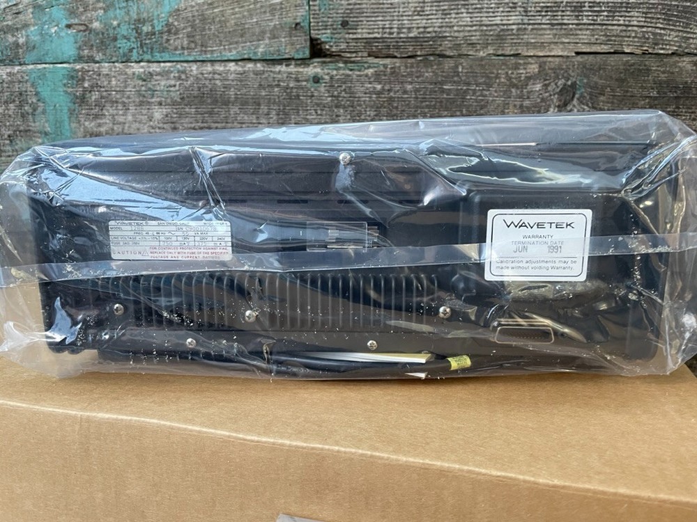 WAVETEK Model 288 20MHz Synthesized Function Generator