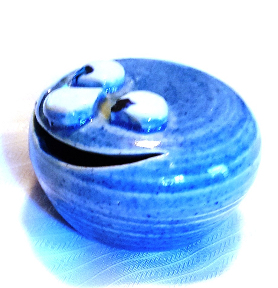 Simple & Unique 3" Blue Smiling Pottery Tea Light Decor