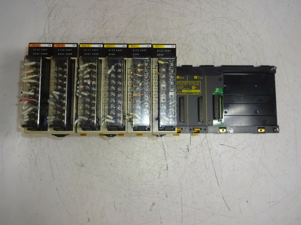 Omron C200h-bc081-v2 Base Unit