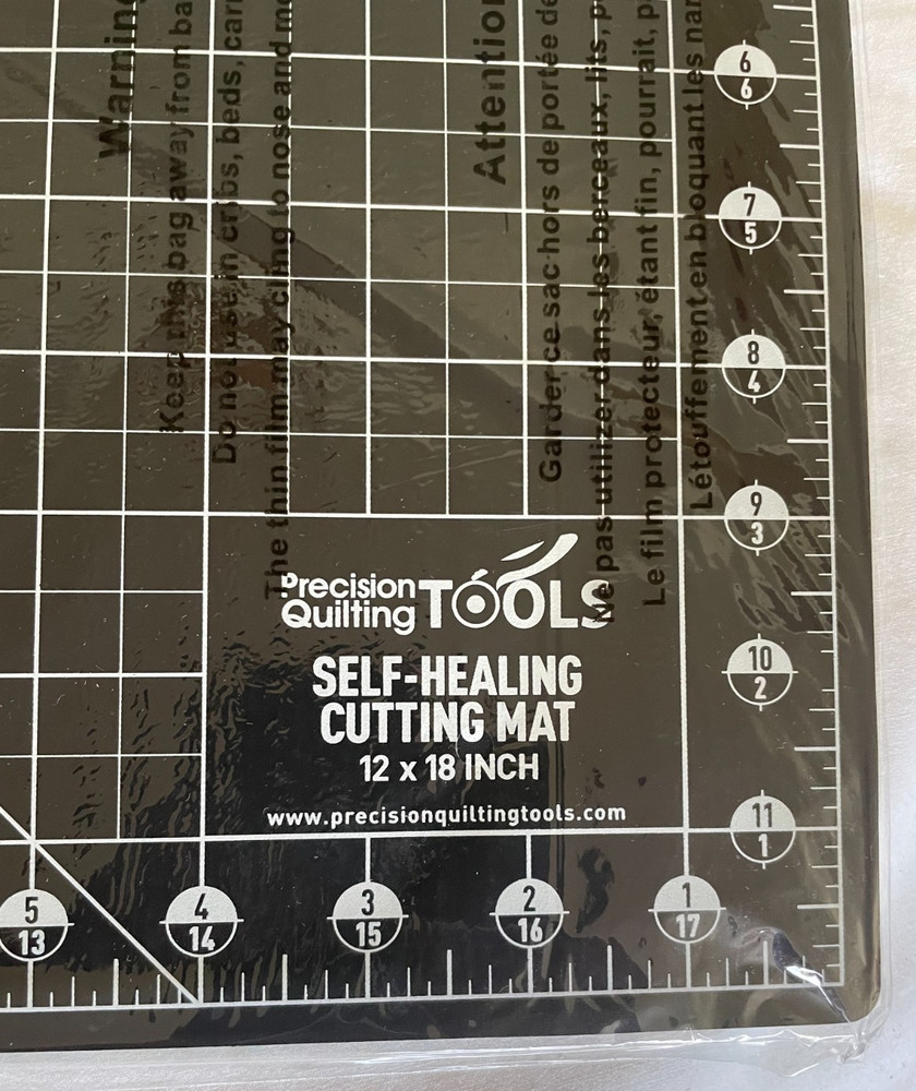 12" x 18" Self-Healing Cutting Mat – Precision Tools – Double-Sided Grid Sewing