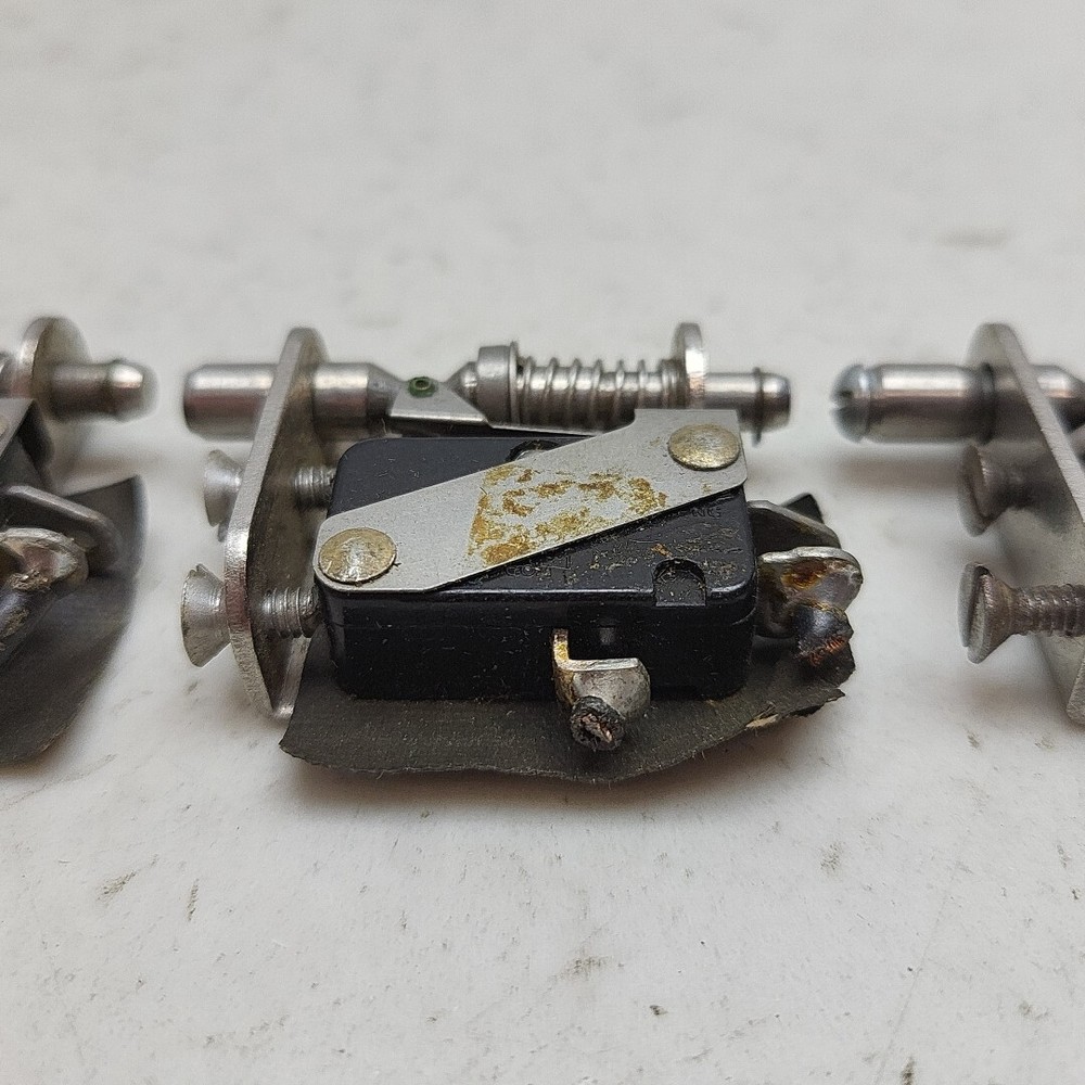 3 Pack Honeywell 2AC2 Micro Switch Level Switch 7329 Used