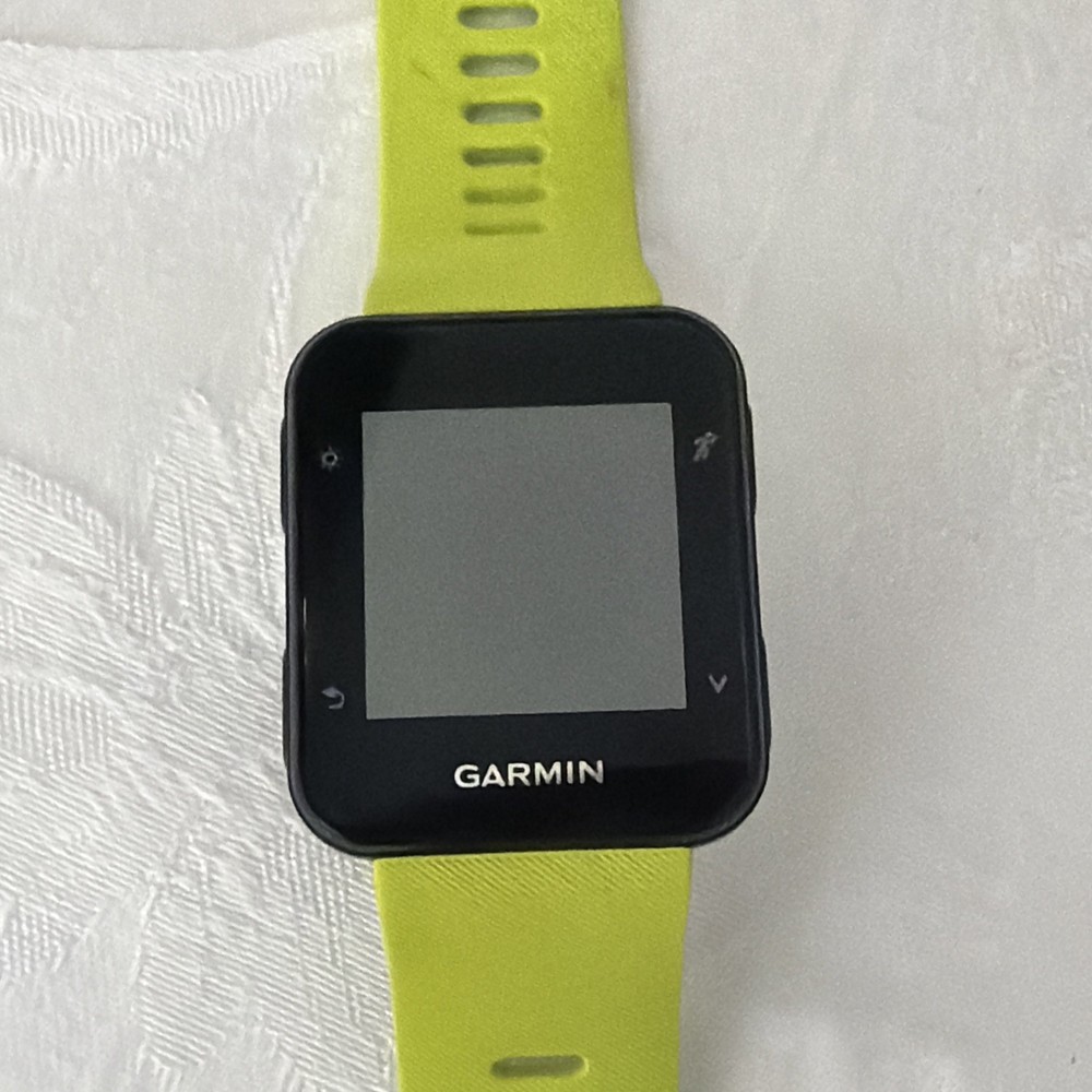Garmin GPS Running Watch Yellow Heart Rate Sensor Clock. Untested