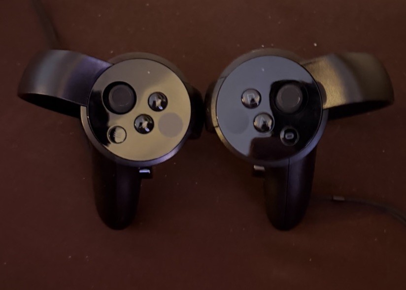 Oculus Rift with Touch Controllers And 1 Sensor