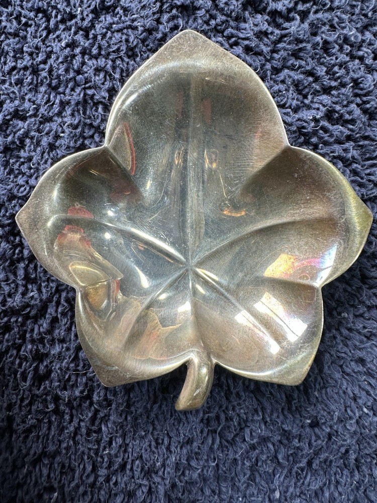 Tiffany & Co. Makers Sterling Silver Leaf Shape Trinket Nut Candy Dish Signed