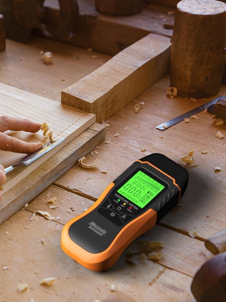 User-Friendly Digital Moisture Detector with Large Display & 3 Colored Alerts