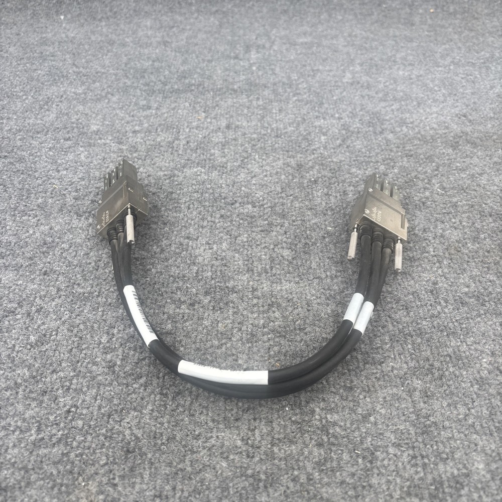 Cisco STACK-T1-50CM V01 Stacking Cable 800-40403-01 Used
