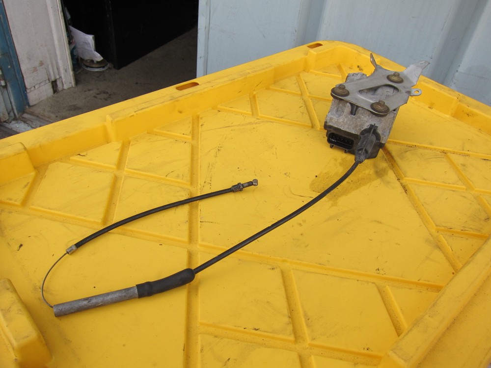 2000 BMW K1200LT OEM cruise control actuator