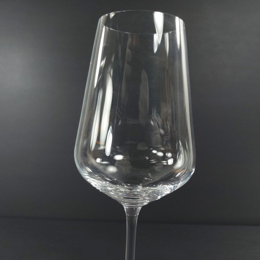 Wine Glass for Light Bodied Whites 9" Unmarked