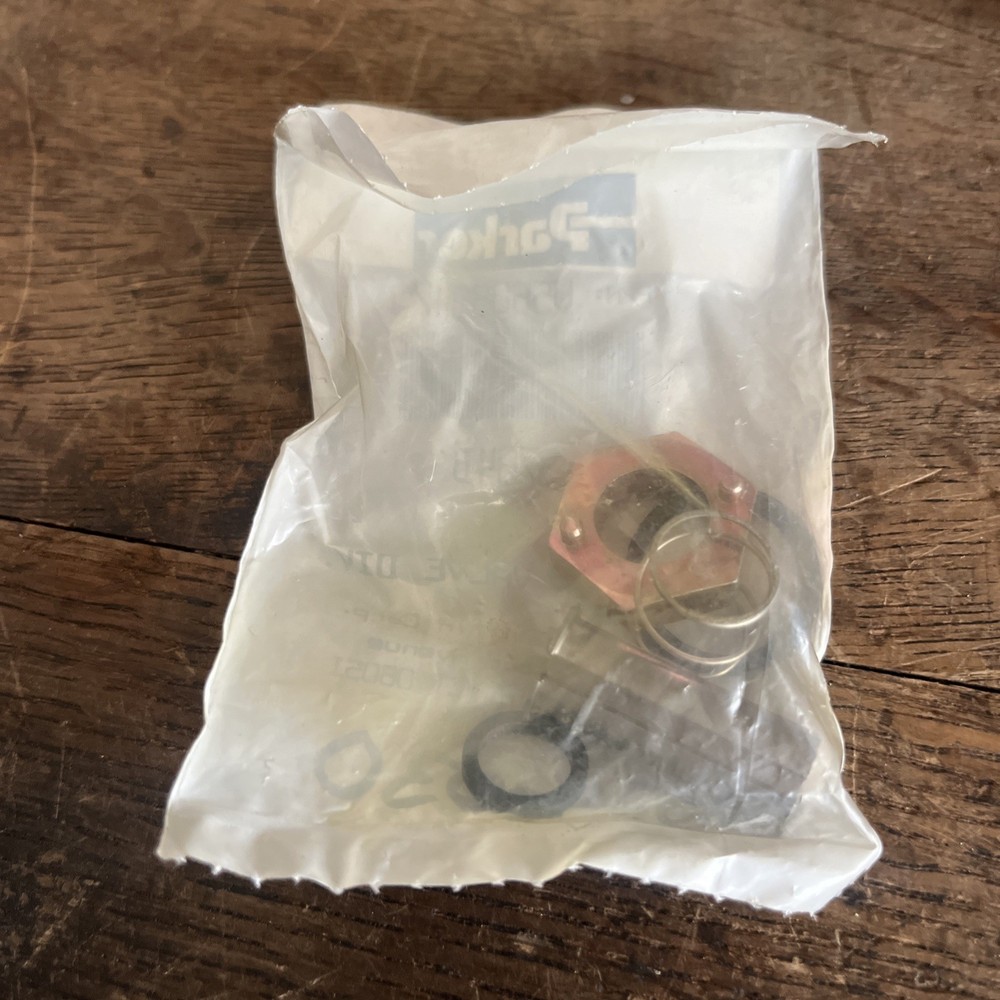 NOS PARKER V560S047 REPAIR KIT