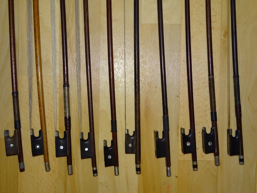 10 OLD VIOLIN BOWS FOR RENOVATION (S073)