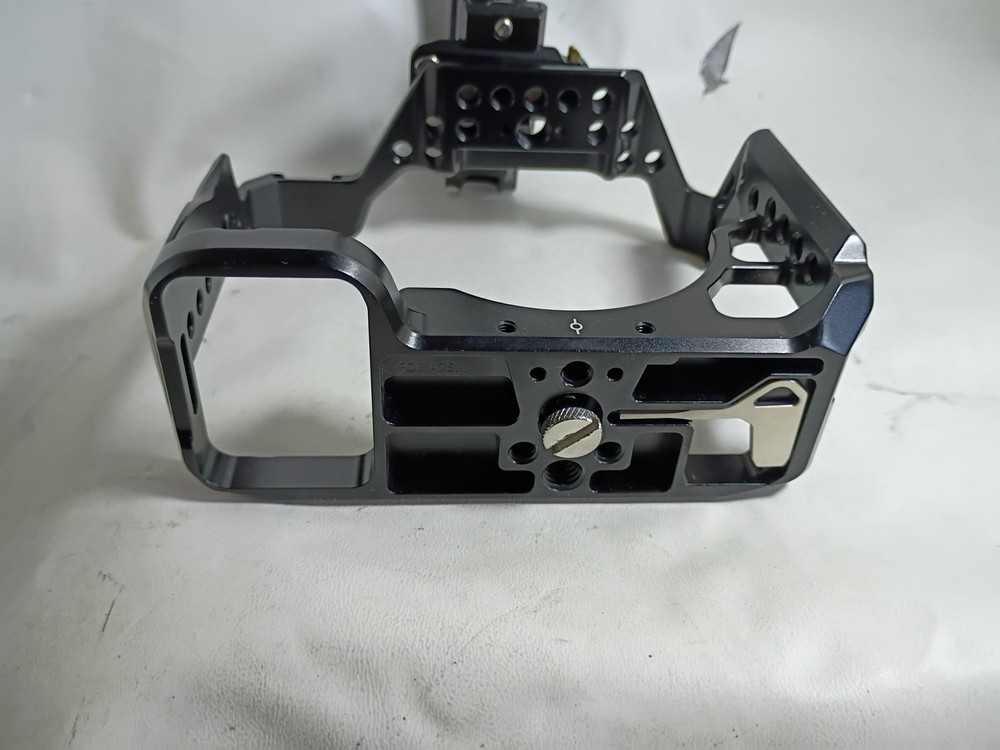 SmallRig 2999 Camera Cage for Sony A7S III w/ Top Handle