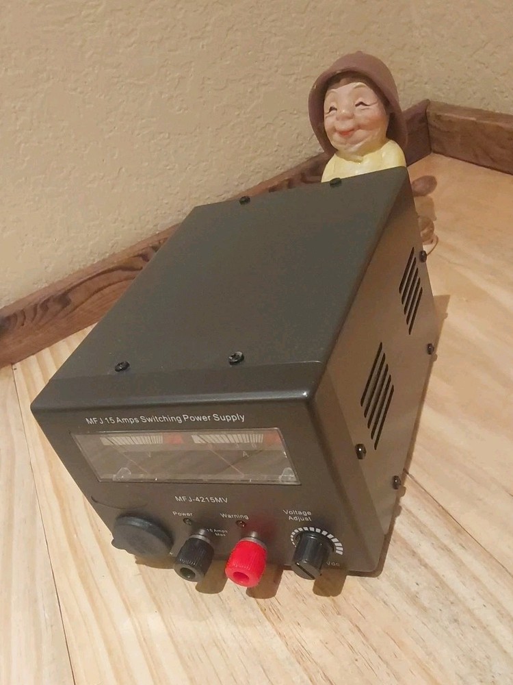 MFJ-4215MV Variable Switching POWER SUPPLY