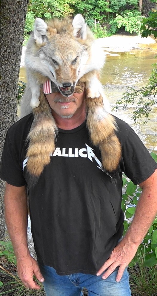 Coyote fur hat w/open mouth