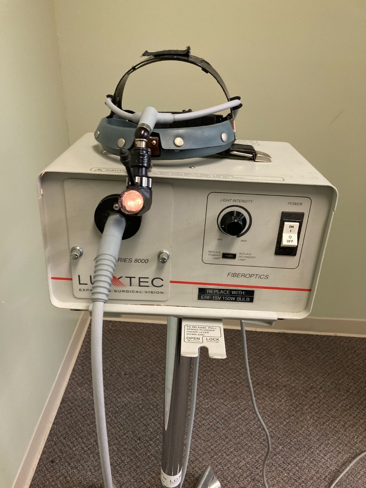 LUXTEC FIBEROPTICS ACO Series 8000 Light Source & Head Lamp Light Source