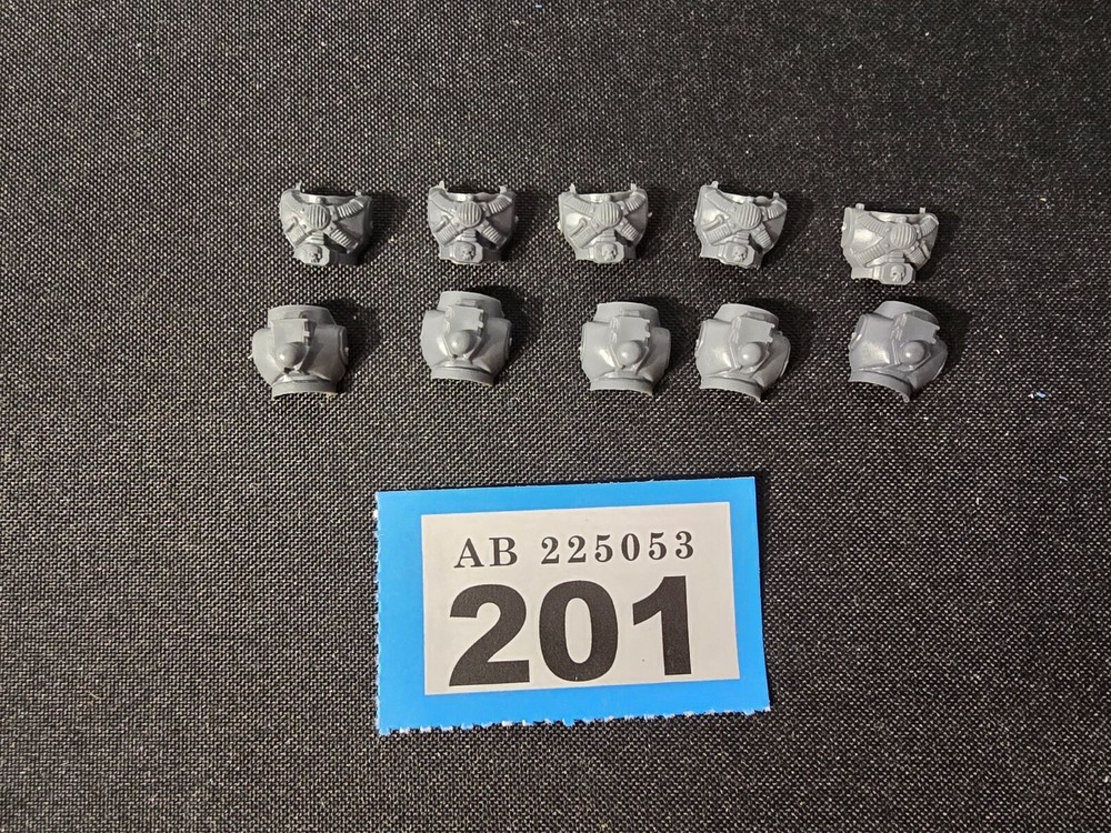 Games Workshop Warhammer 40k Bits Space Marines Torso Pack