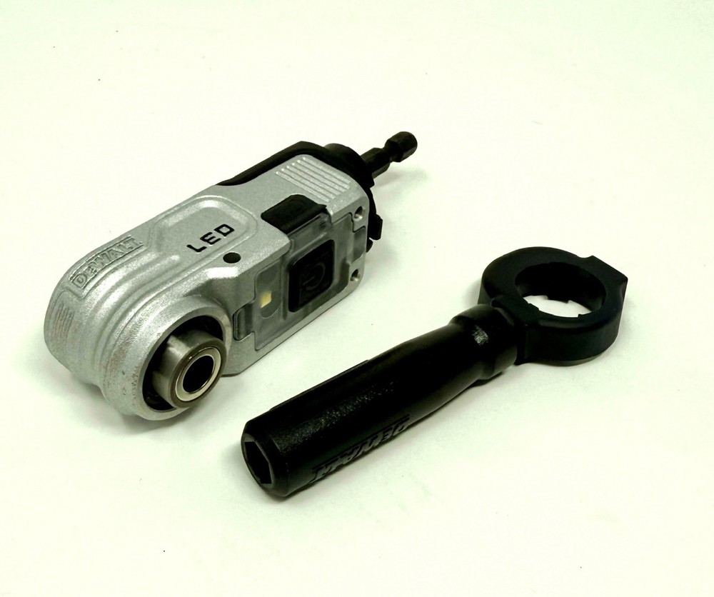 Dewalt DWALRAFT FLEXTORQ 1/4” Hex Lighted Right Angle Attachment W ADJ Handle