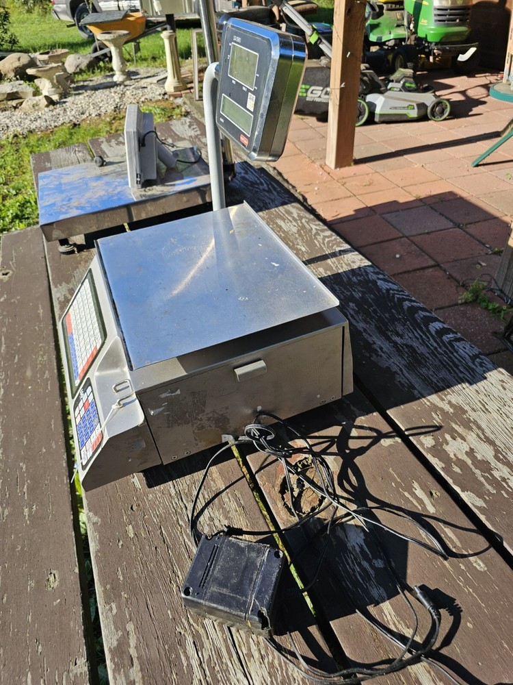 Tor-rey LSQ-40L 40 lb. Price Computing Scale with Label Printer