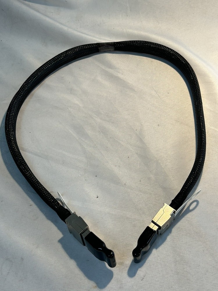 CDFP800 Compact Daughter Card Form-Factor Pluggable 800GB 1M Cable HU421