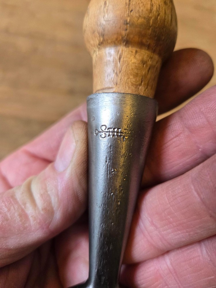 Vintage Stiletto Chisel 1 1/2" Beveled Edge Chisel
