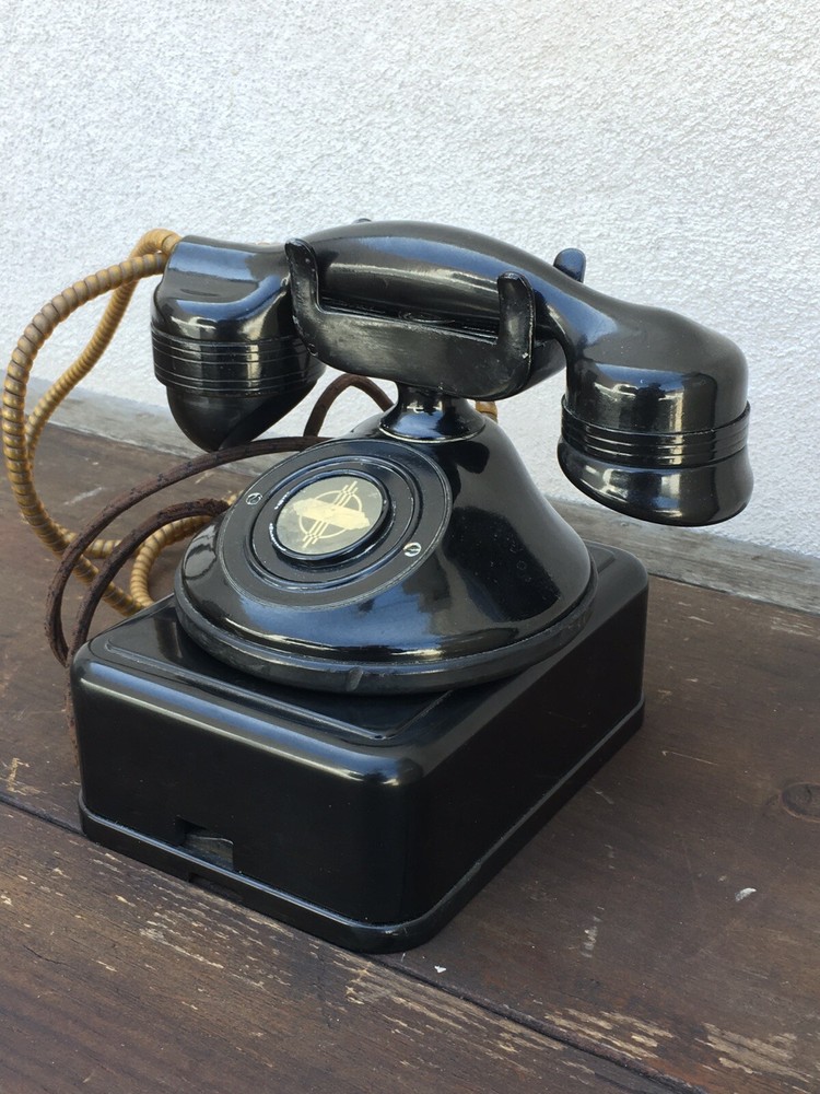 Monophone no dial Automatic Electric Company with working Ringer Box set.