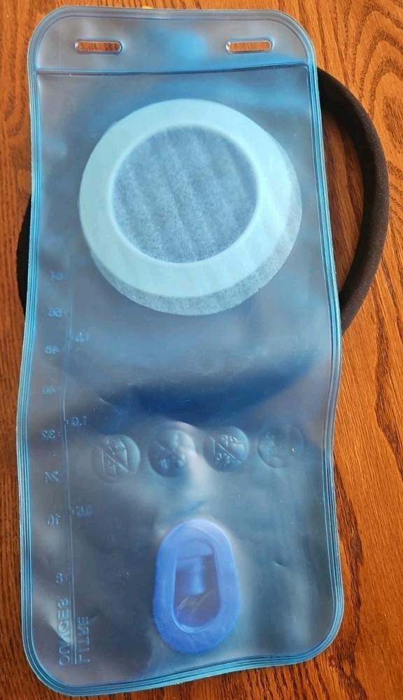 Hydration Bladder - Water Reservoir Hydration (Blue, 2 Liter)