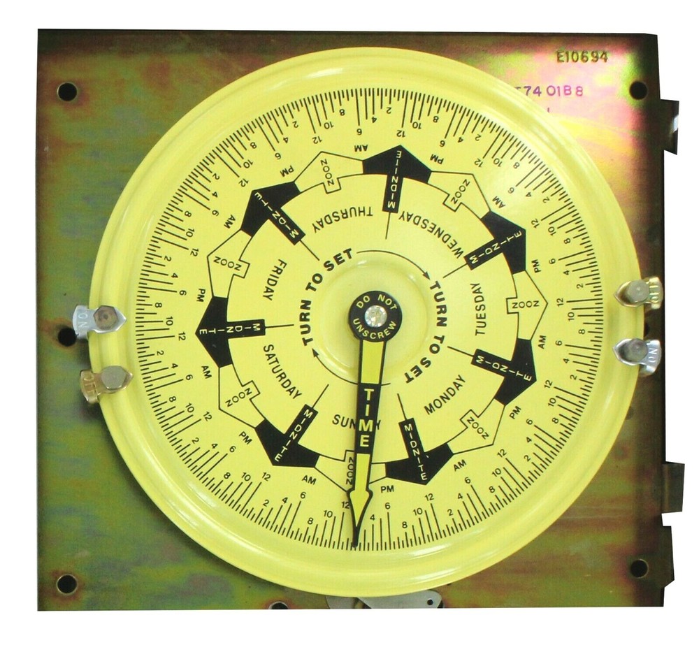 Dayton 2A208 7-Day Time Switch