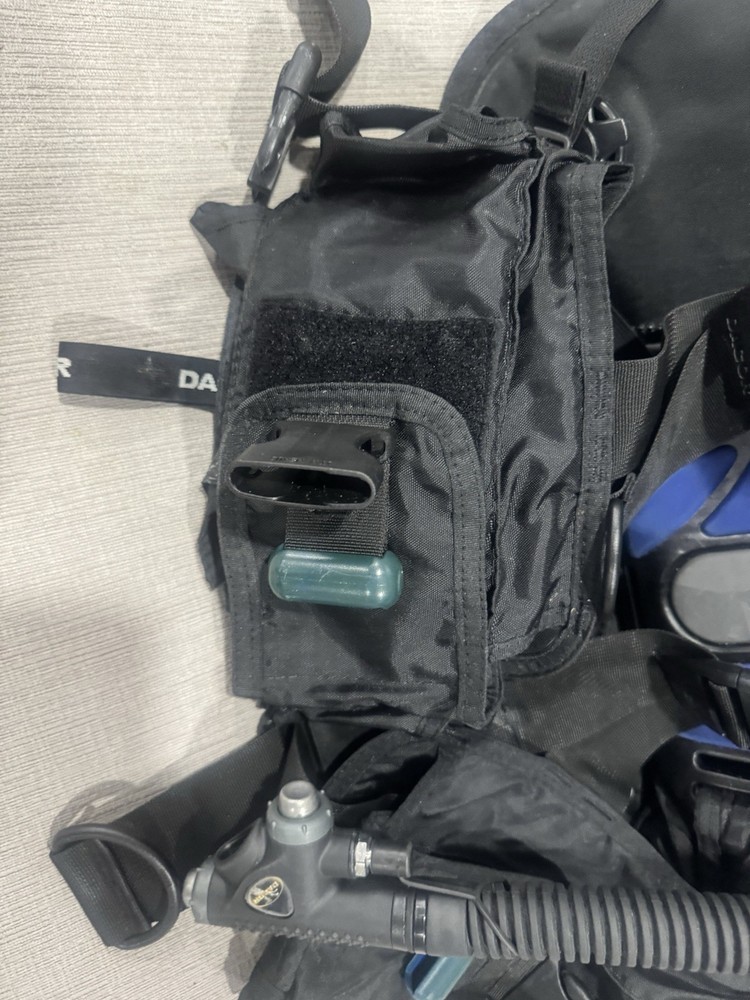 Dacor scuba diving Buoyancy Compensator Device (BCD)